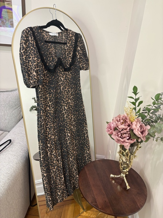 Primark Dresses & Skirts - Leopard Print Midi Maxi Dress with Contrast Trim Collar